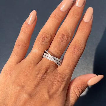 Twilight Twist Diamond Band Ring