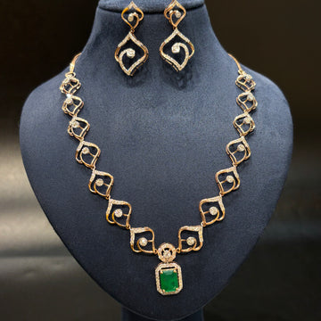 Royal Glimmer Green Diamond Necklace Set