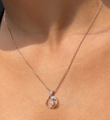 Sia Diamond Flow Pendant Chain