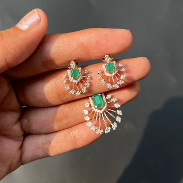 Emerald Radiance Diamond Pendant Set