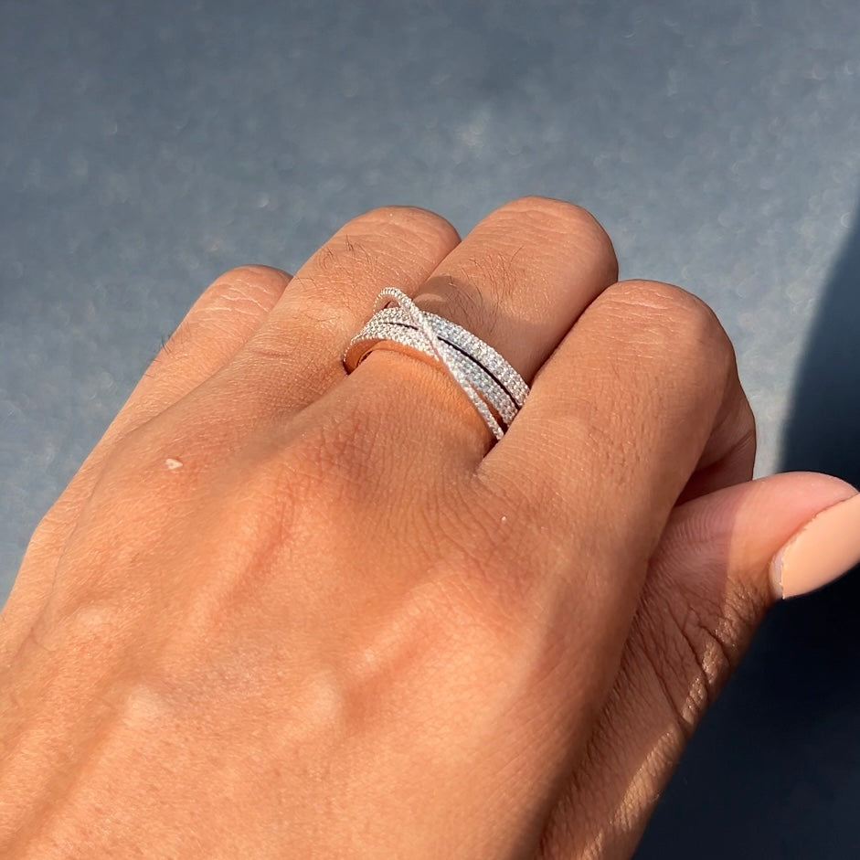 Twilight Twist Diamond Band Ring