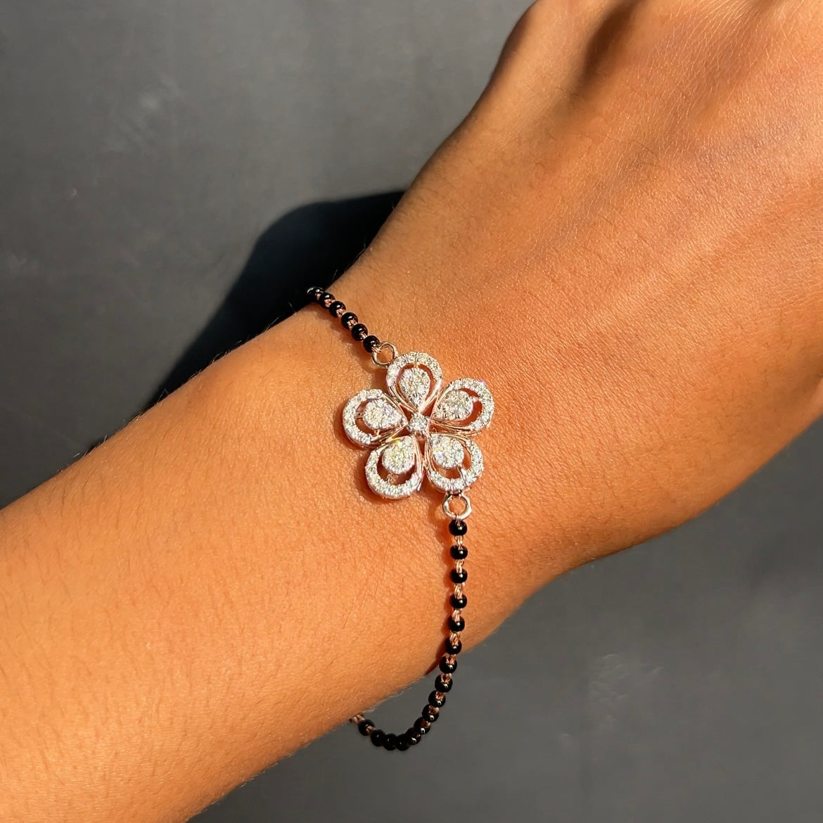 Daisy Diamond Mangalsutra Bracelet