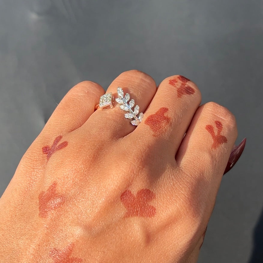 Aurelia Leaf Diamond Ring