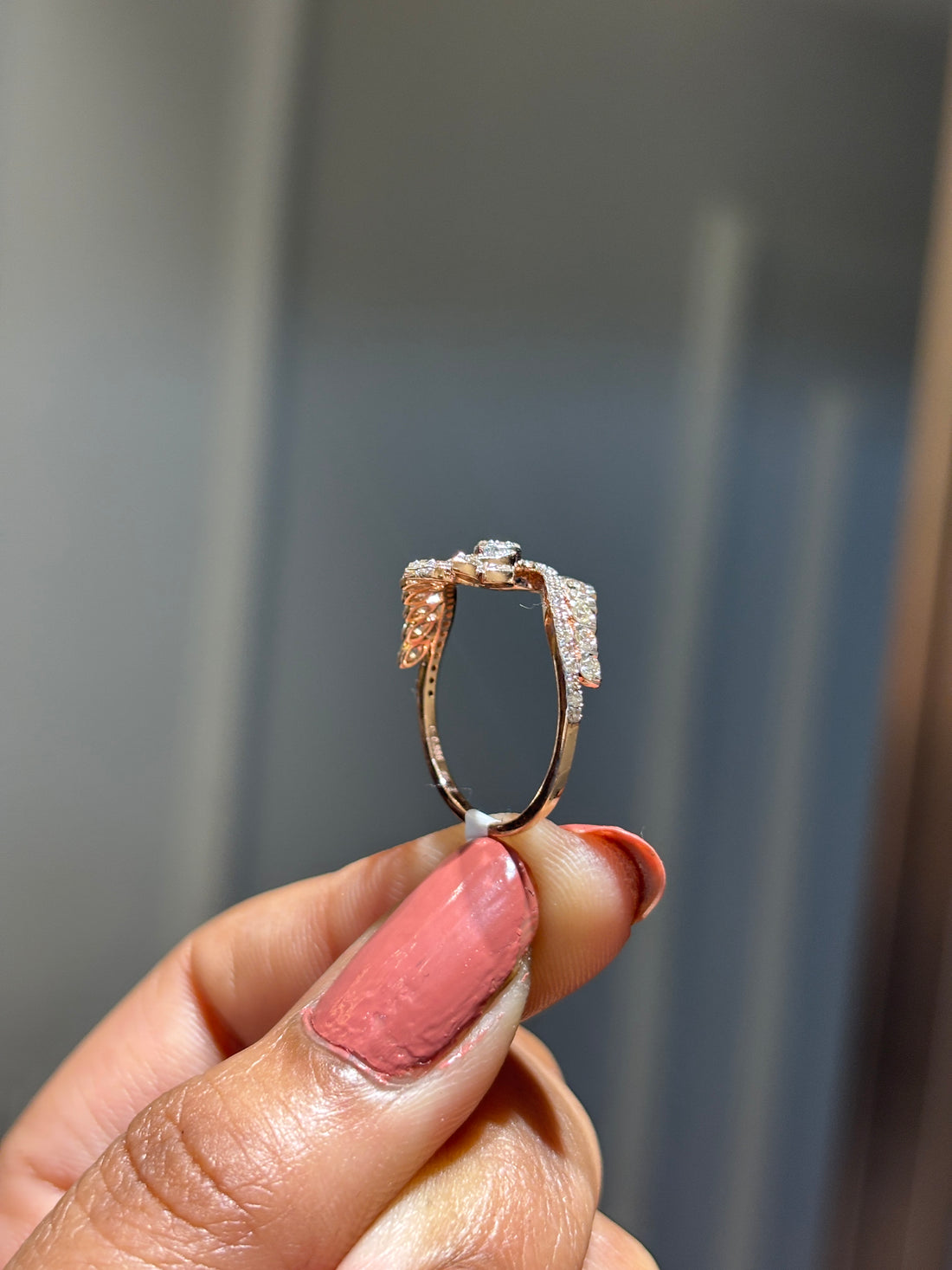 Whirl Gleam Diamond Ring