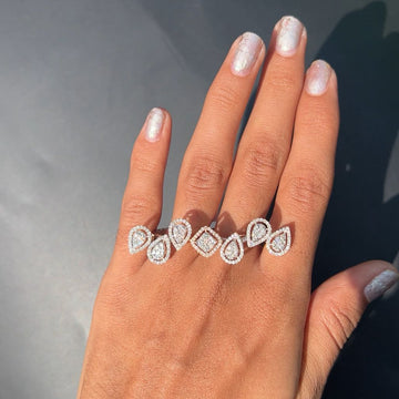 Celestia Double Finger Diamond Ring