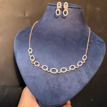 Lumière Interlock Diamond Necklace Set