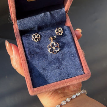 Fleuria Diamond Petal Pendant Set