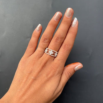 Aarohi Diamond Link Ring