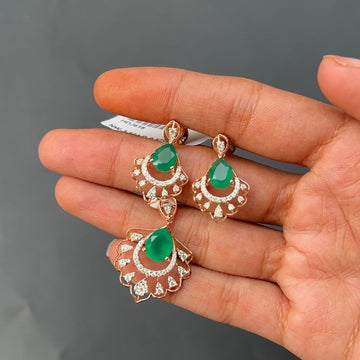 Eshani Emerald Bloom Diamond Pendant Set