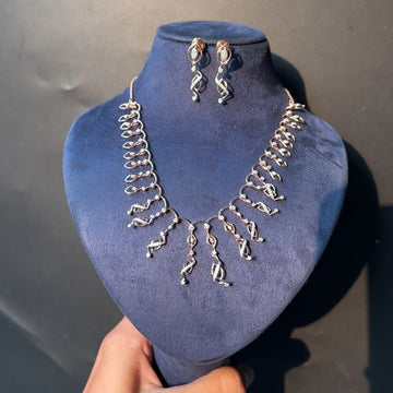 Aarika Cascade Diamond Necklace Set