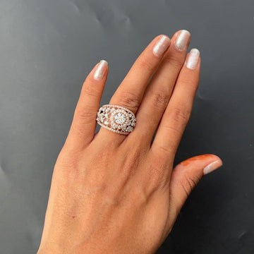 Saisha Oval Halo Diamond Ring