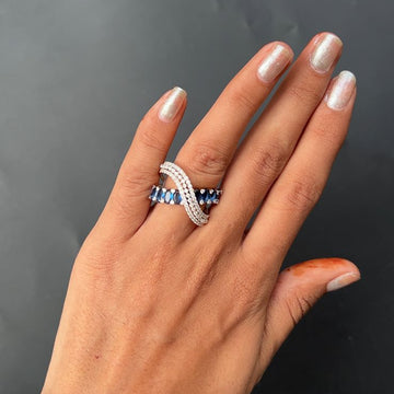 Neelika Wave Diamond Ring