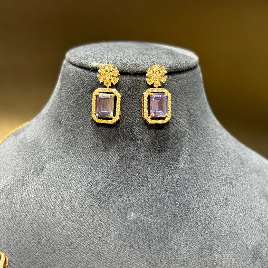Majestic Violet Spark Diamond Necklace Set