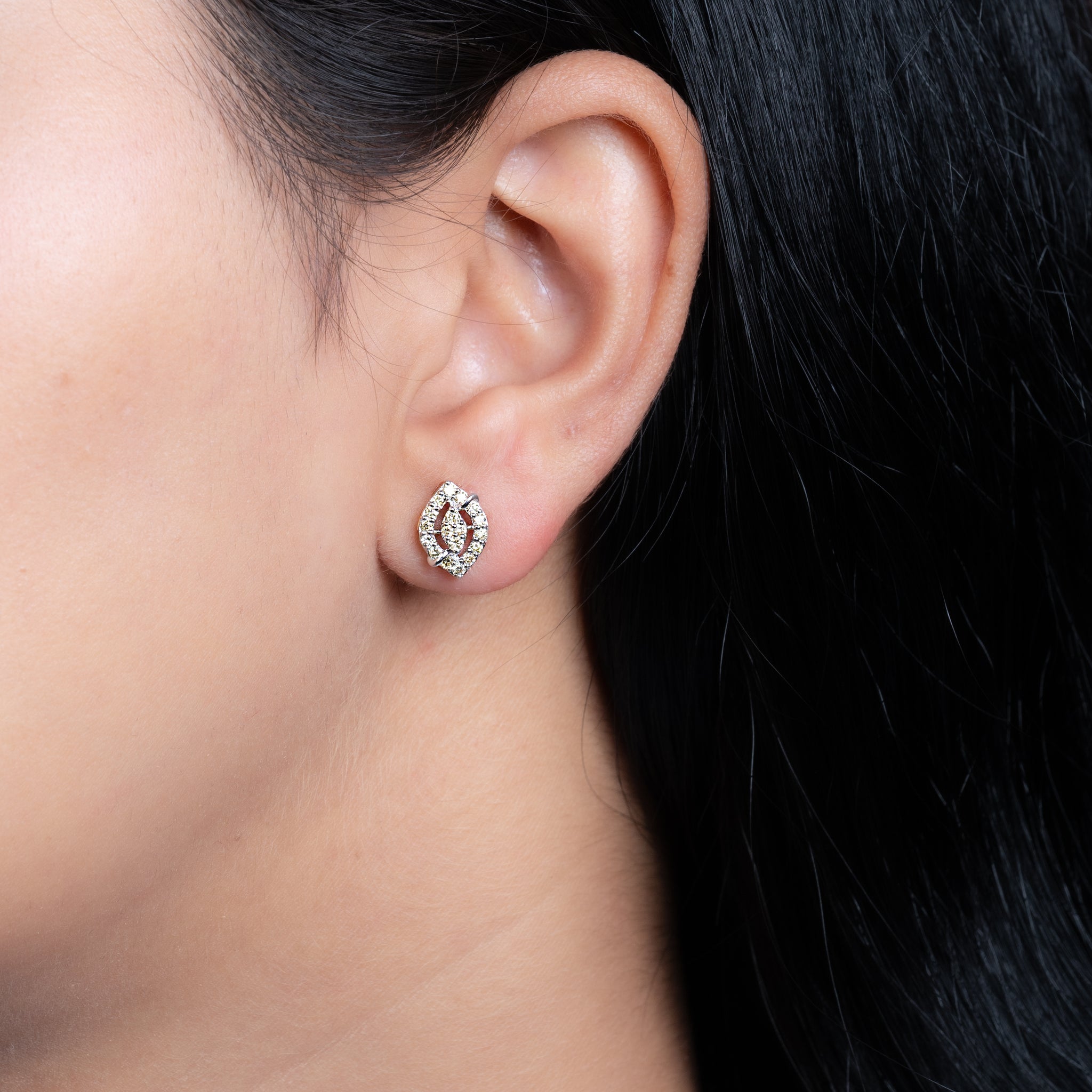 Mislio Diamond Earrings
